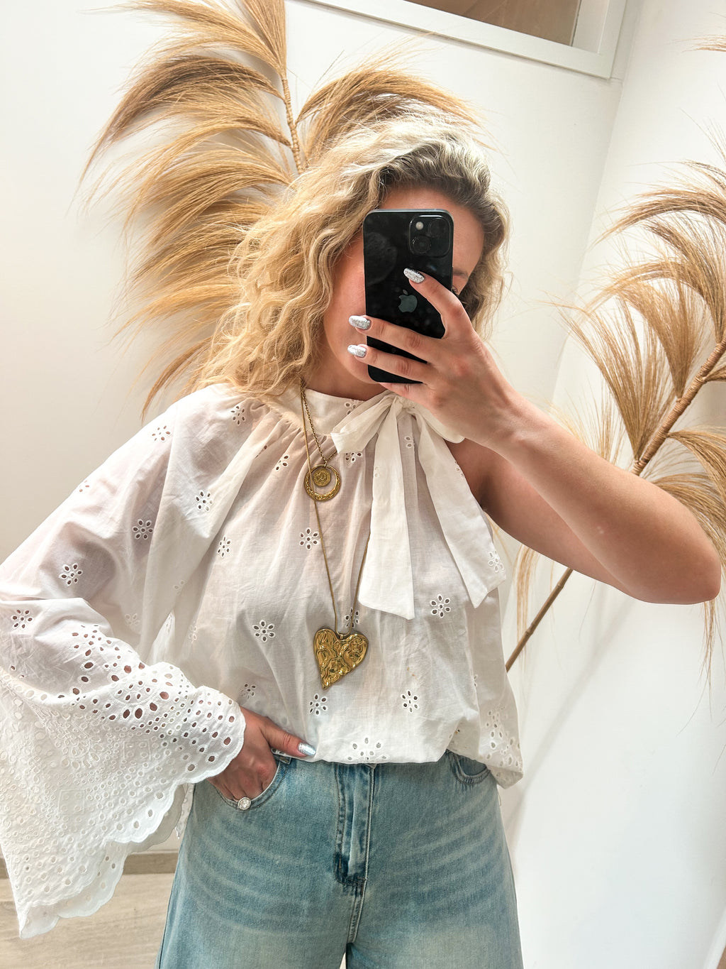 Allie sleeveless blouse