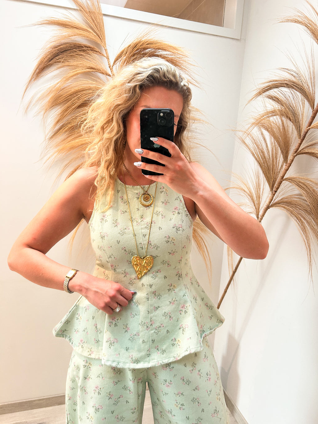 Mint flower top