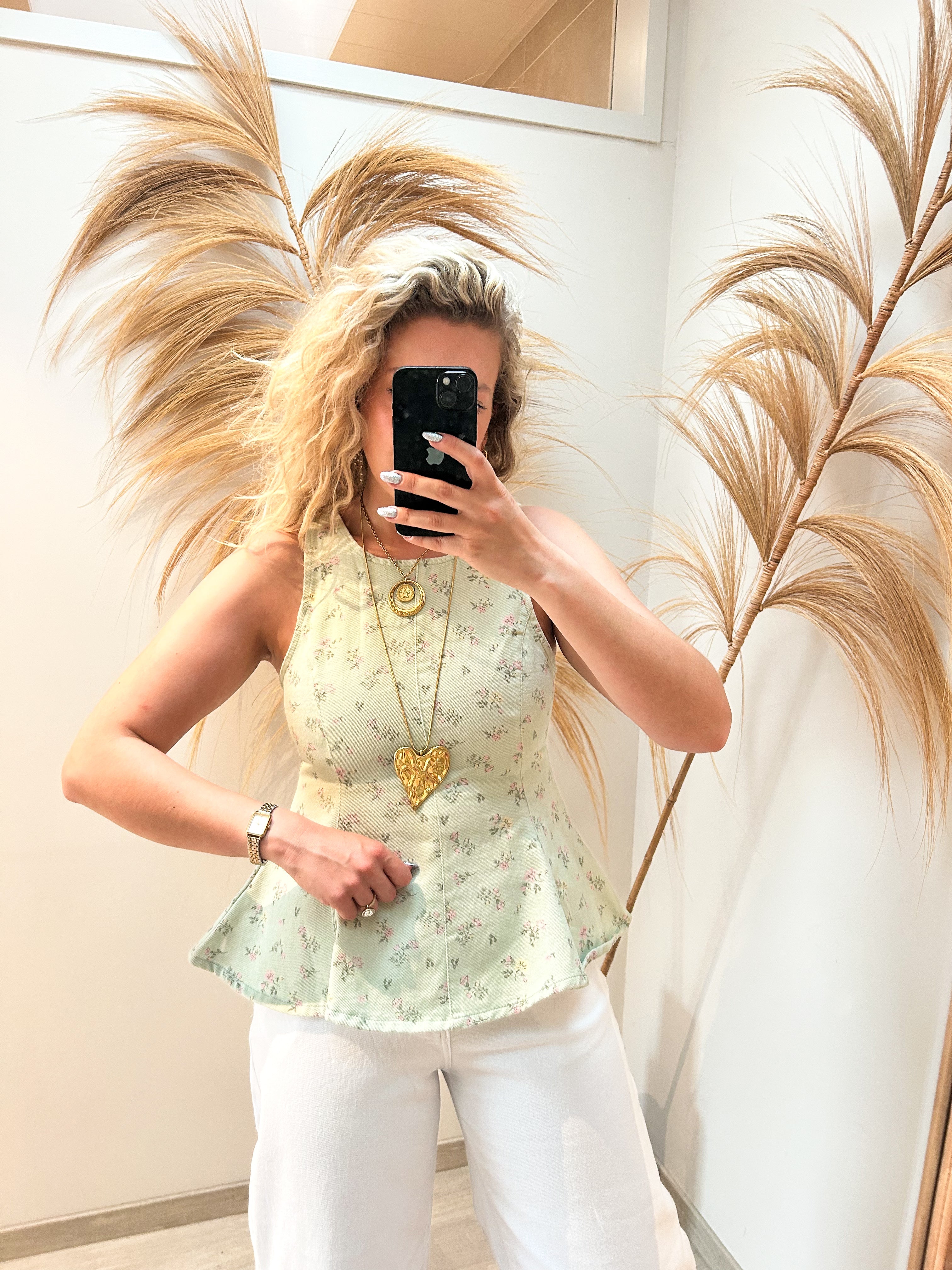 Mint flower top